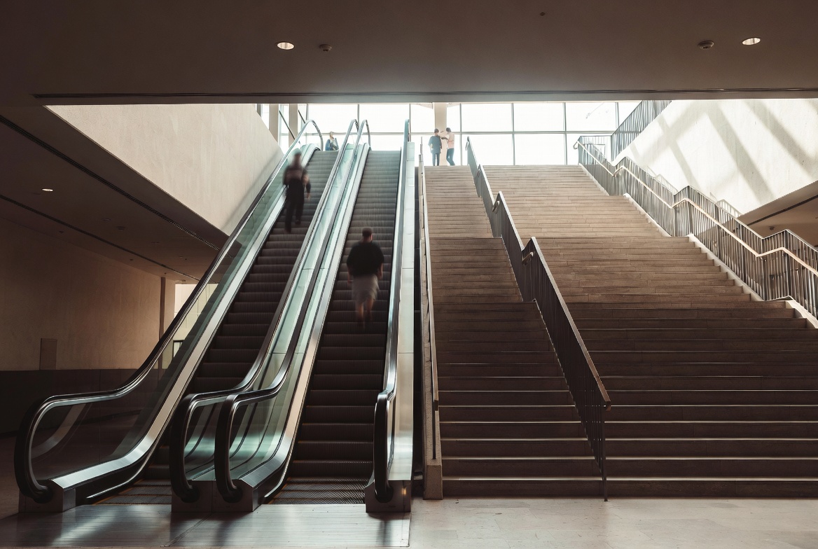 The Parallel Build: Surviving the AI Repricing Transformation